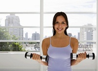 Комплекс упражнений с гантелями для женщин