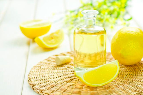 Лимонное масло – применение, вред, польза